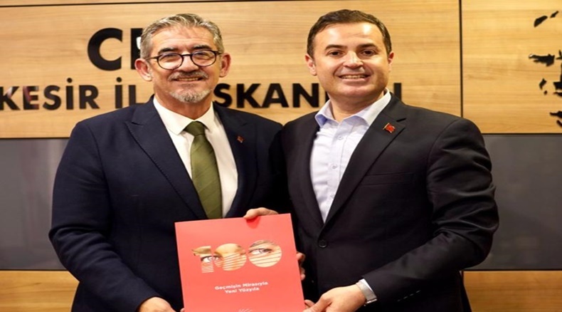 Ahmet Akın Büyükşehir Belediyesi İçin Başvurdu