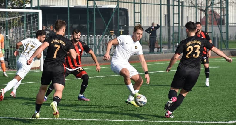 Etispor sevindi Burhaniye ve Büyükşehir üzüldü