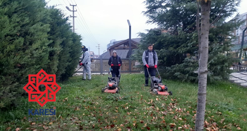 Karesi, milyonlarca metrekare alanda ot temizliği yapıyor