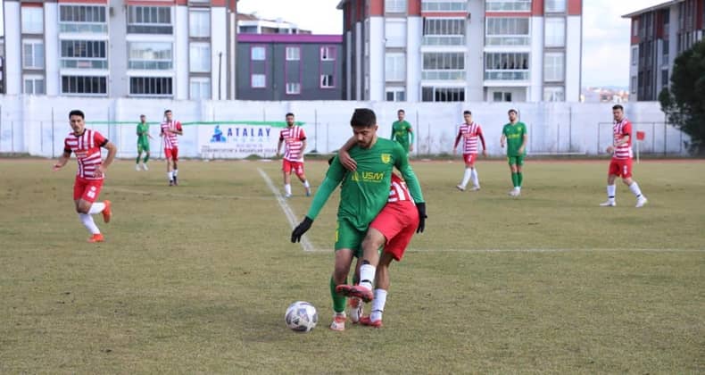 1966 Edremitspor farklı kazandı