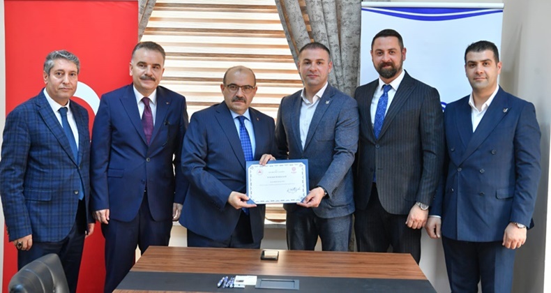 Hayırseverlerin katkılarıyla eğitime destek sürüyor