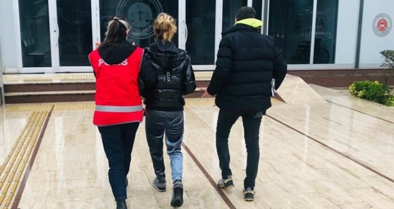 Aparta fuhuş baskını: 6 kişi yakalandı