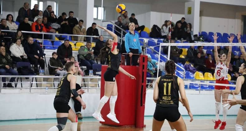 Altınolukspor Aras Kargo'ya 1-3 yenildi