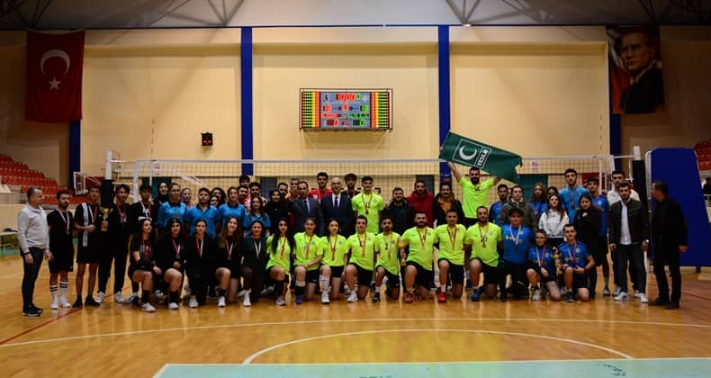 BAÜN Öğrenci Toplulukları Voleybol Turnuvası tamamlandı