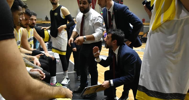 Balıkesir Büyükşehir Belediyespor Bornova deplasmanında