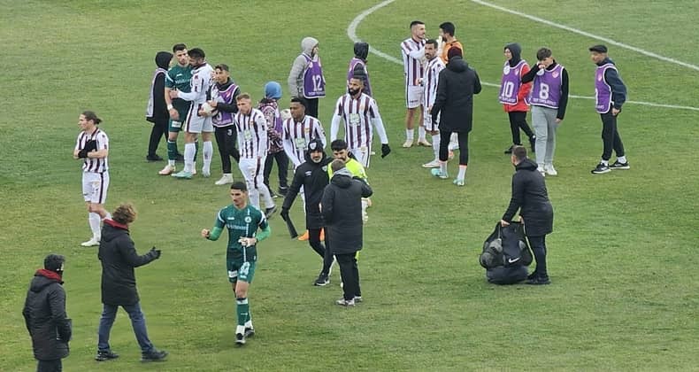 Bandırmaspor farklı kazandı