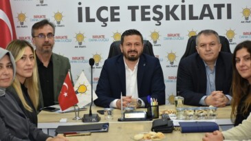 İl Başkanı Aydemir, Balıkesir İlçelerinde Seçim Rüzgarını Estiriyor