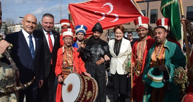 Meral Akşener Balıkesir’deydi