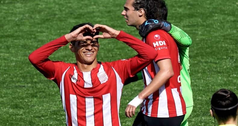 Ayvalıkgücü Belediyespor Artvin Hopaspor ile berabere kaldı