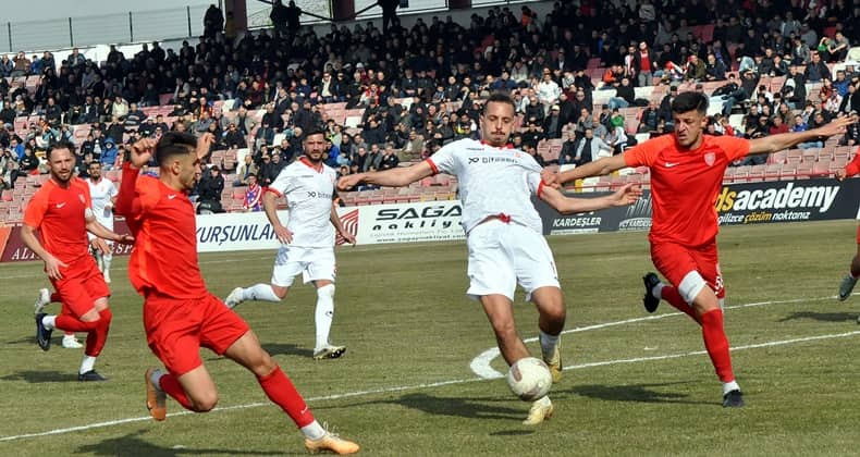 Balıkesirspor Nevşehir Belediyespor'u 2-0 yendi