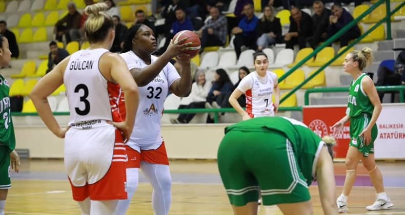 Burhaniye Belediyespor altıncı galibiyetini aldı