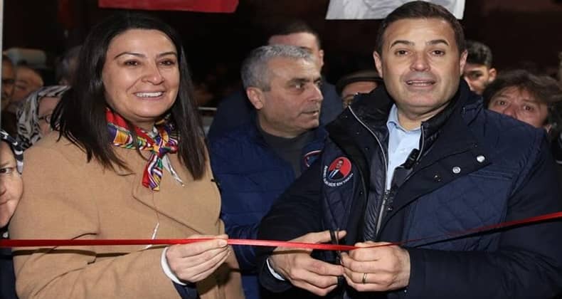 CHP Karesi Belediye Başkan Adayı Serpil Akgül çekildi