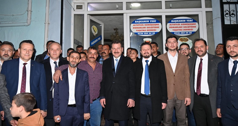 Has Romanlar Has Başkanların yanında