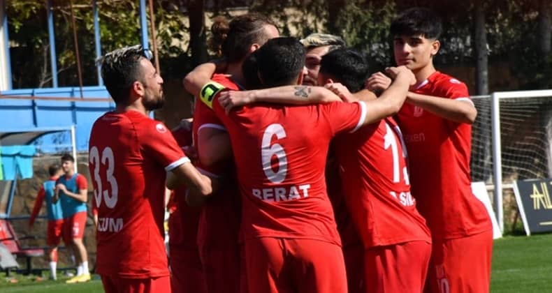Balıkesirspor Alanya Kestelspor deplasmanından 3 puanla dönüyor
