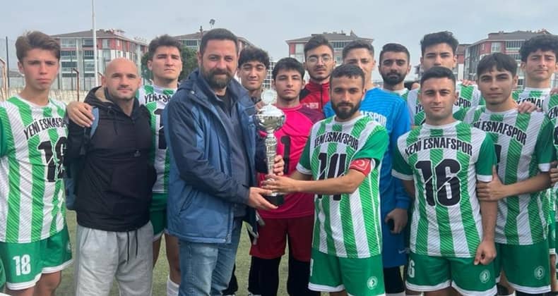 Yeni Esnafspor Süper Amatör Lig’e yükseldi