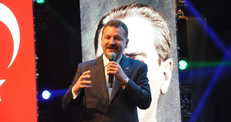 “Ahlaksız, terbiyesiz herif, varsa bir şey savcıya şikayet et”