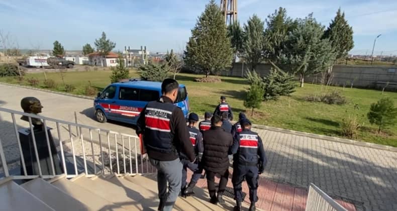 57 adet muhtelif sikke ve tarihi eser ele geçirildi