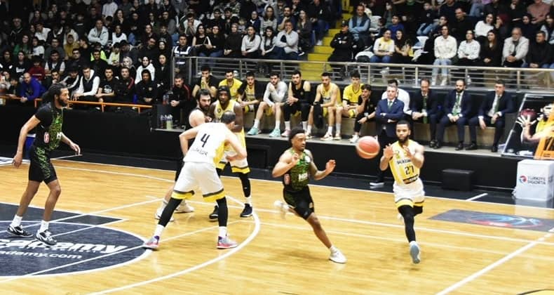 Balıkesir Büyükşehir Belediyespor Konyaspor’u devirdi