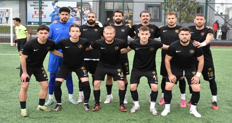 Balıkesir Büyükşehir Belediyespor son sıradan kurtuldu