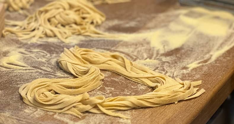 Balıkesir Sokaklarında İtalyan Makarnası