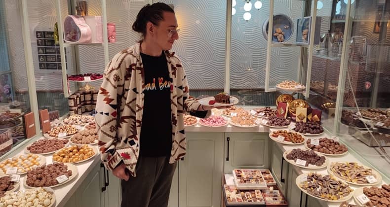 Balıkesir’e Tatlı Bir Lezzet Durağı: Çikolata Evim Cafe