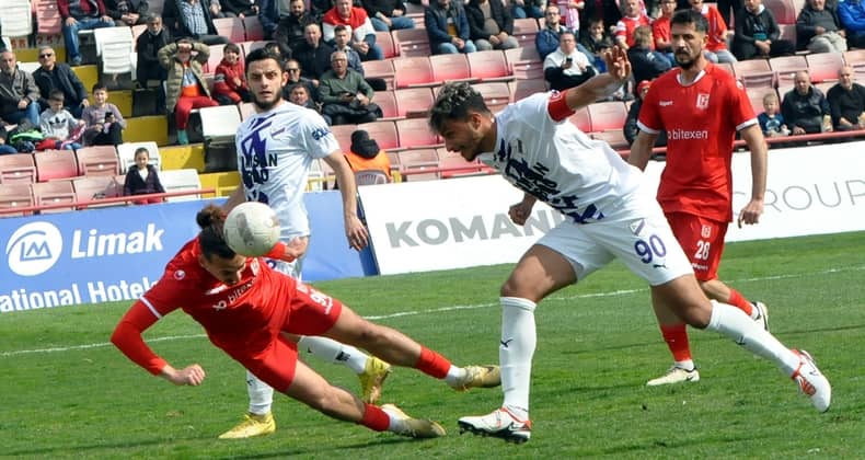 Balıkesirspor kendi evinde Orduspor 1967'ye 1-4 yenildi