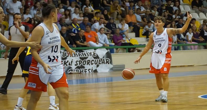 Burhaniye Belediyespor Adana'yı eli boş gönderdi