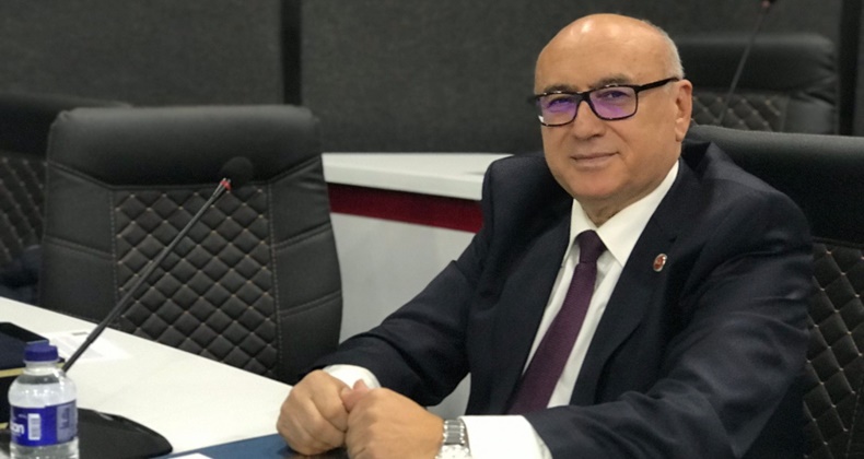 ‘Liyakat yok’ dedi istifa etti