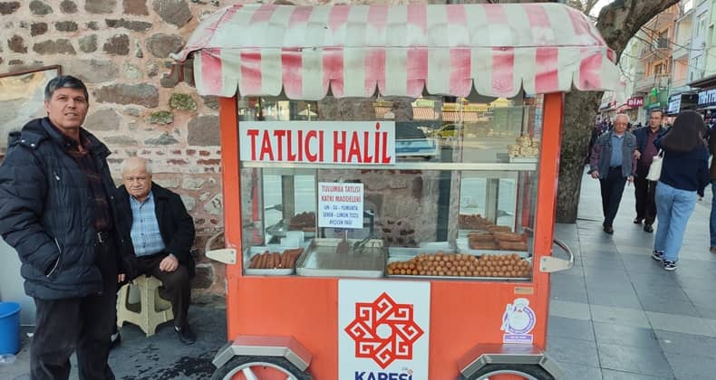 Osmanlı Tatlıları Balıkesir Sokaklarında