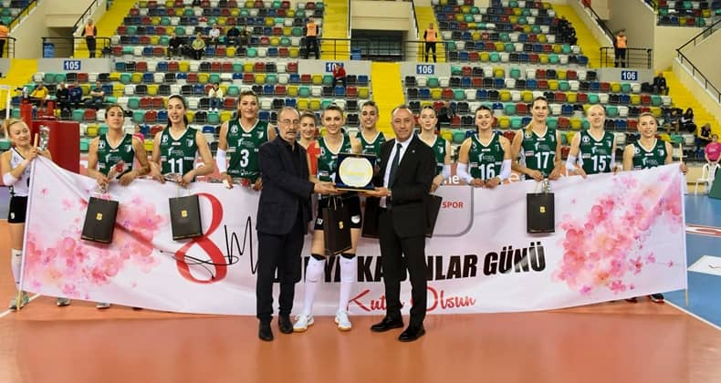 Yarı Final törenle başladı