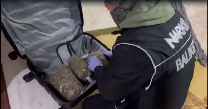 2 kilo 510 gram esrar ele geçirildi