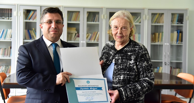 Prof. Dr. İnci Enginün Seminer Kitaplığı açıldı