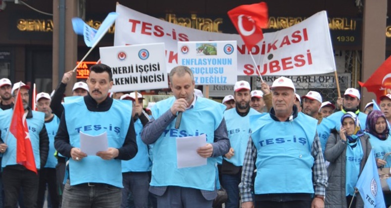 Tes-İş üyelerinden düdüklü eylem