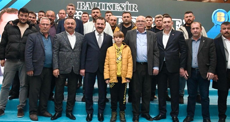 Taksicilere ücretsiz kamera Yücel Başkan’dan