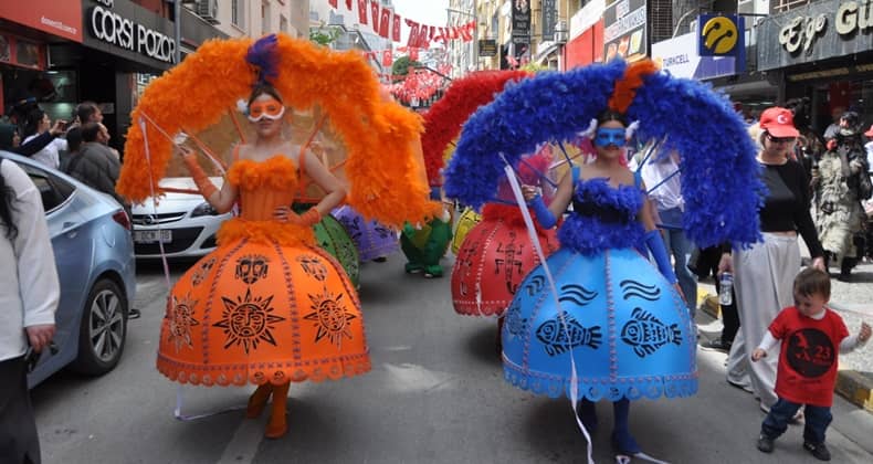 23 Nisanda Çocuklar İçin Görsel Şölen