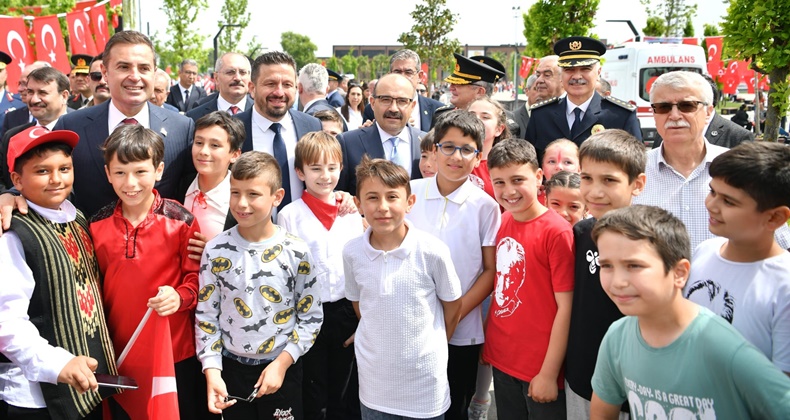 23 Nisan Coşkuyla Kutlandı