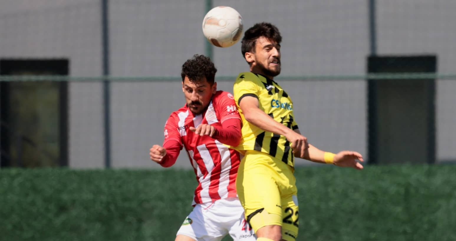 Ayvalıkgücü Belediyespor liderden puan çaldı