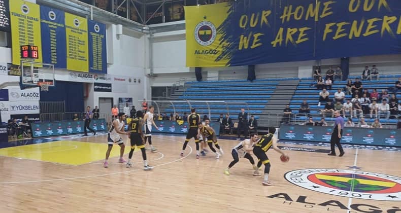 Balıkesir Büyükşehir Belediyespor Fenerbahçe Koleji’ni yendi