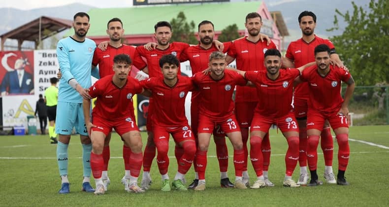 Burhaniye Belediyespor puanı uzatmada kaptı
