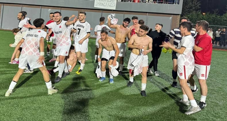 Lideri deviren Bakacakspor zirveye yerleşti