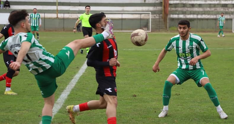 Süper şampiyonluk mücadelesi sürüyor