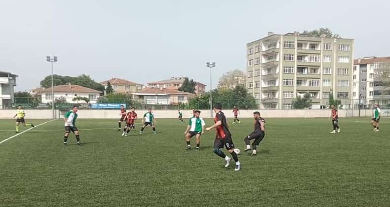 Susurlukspor Gönen Belediyespor'u 2-0 yendi
