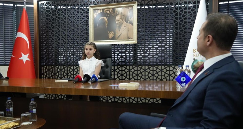 23 Nisan’da koltuk küçüklerin