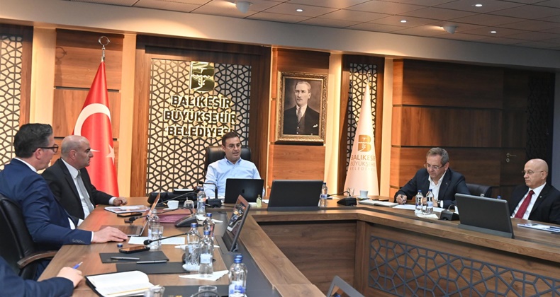 Başkan Ahmet Akın, ilçe toplantılarına Ayvalık’tan başladı