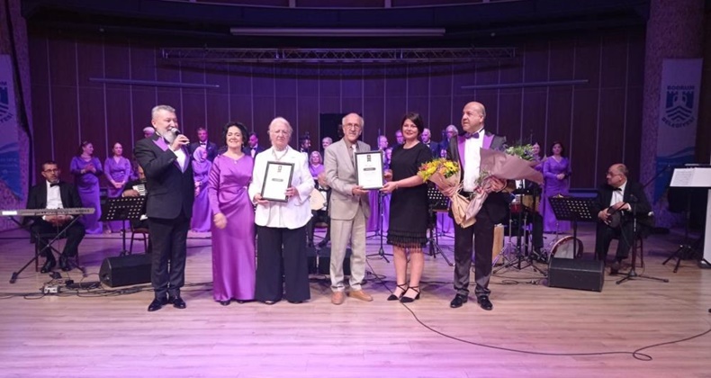 Balıkesir Türk Müziği Korosu Bodrum’da konser verdi