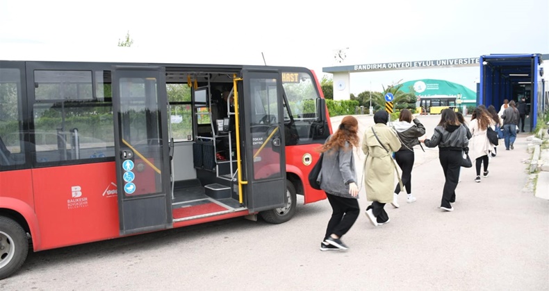 Büyükşehir, öğrencilere Bandırma’da 106 bin 204 kez ücretsiz ulaşım sağladı