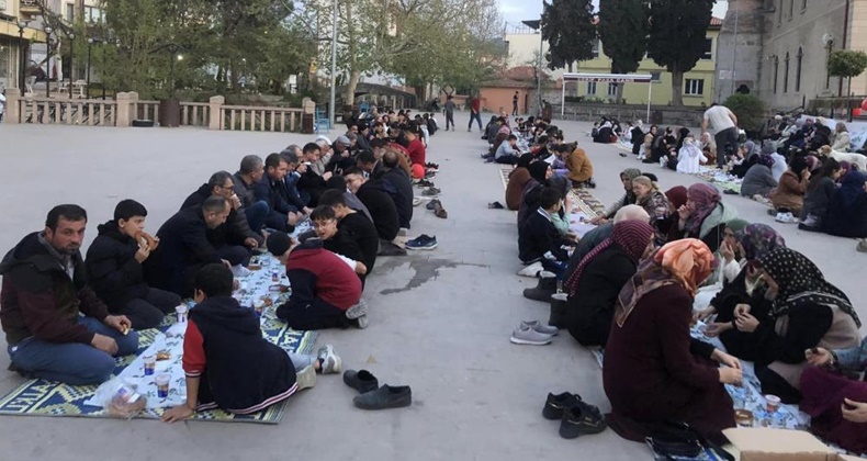 Sındırgı’da geleneksel ümmet iftarı yapıldı