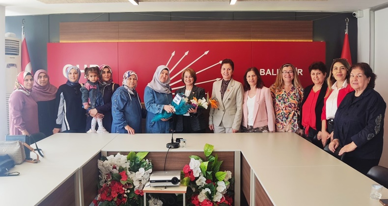 Saadet Partili Kadınlardan CHP’lilere Ziyaret