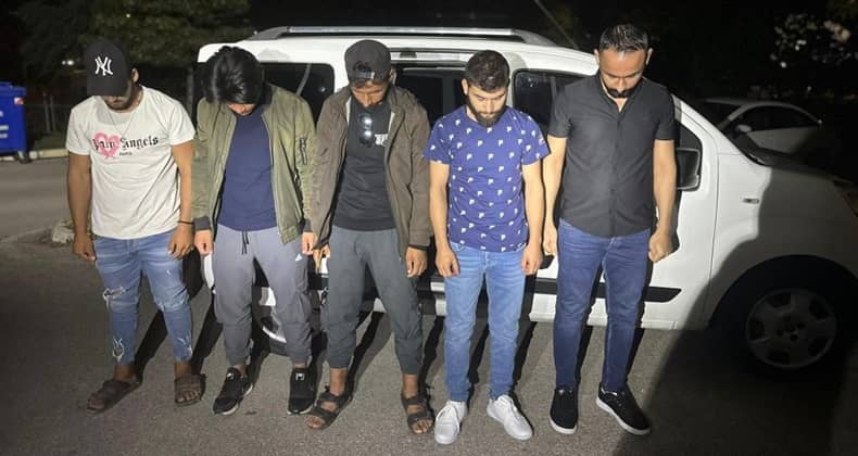 Afyonkarahisar’da Kimliksiz 4 Yabancı Uyruklu Şahıs Yakalandı