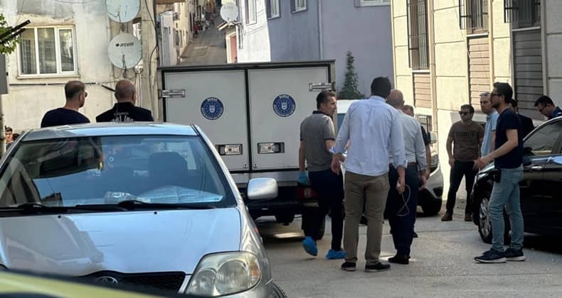 Cani Baba Kahvaltı Sofrasında 3 Çocuğunu Öldürmüş